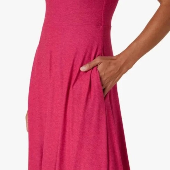 Beyond Yoga Featherweight On the Ready Square Neck Midi Dress - Picture 2 of 12